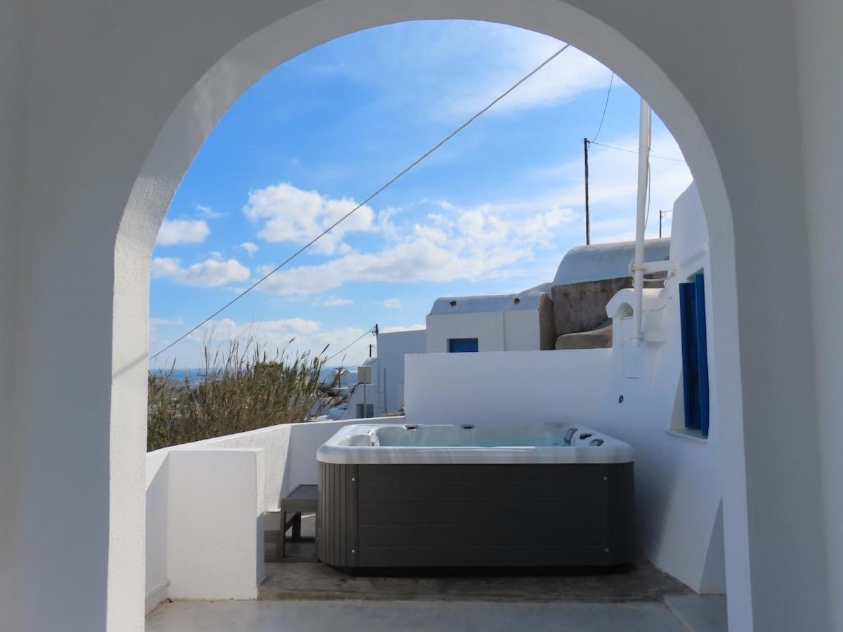 Villa Solasta #1 With Jacuzzi In Santorini Akrotírion Extérieur photo