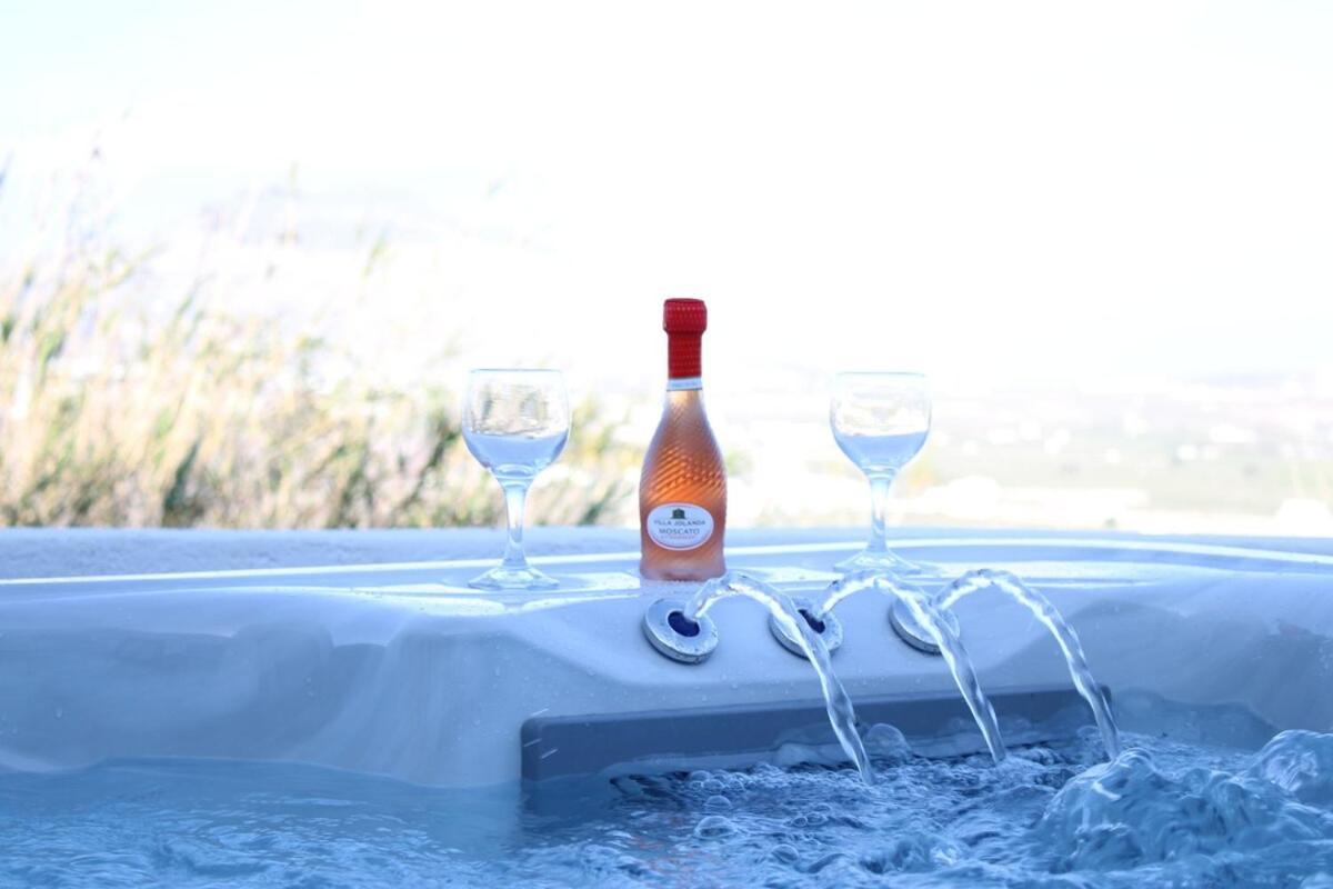 Villa Solasta #1 With Jacuzzi In Santorini Akrotírion Extérieur photo
